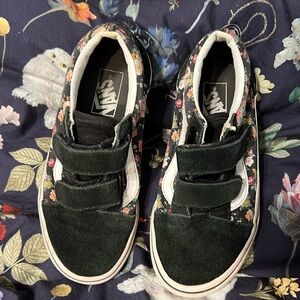 13Y floral and suede Vans